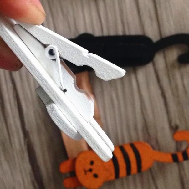 Wooden Kitten Clip